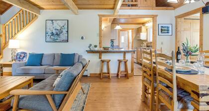 Mtn-view Deck: Stunning Fraser Home By Ski Shuttle