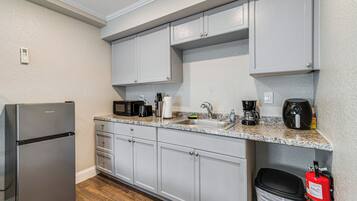 Apartment (0 Bedroom) | Bahagian dalam