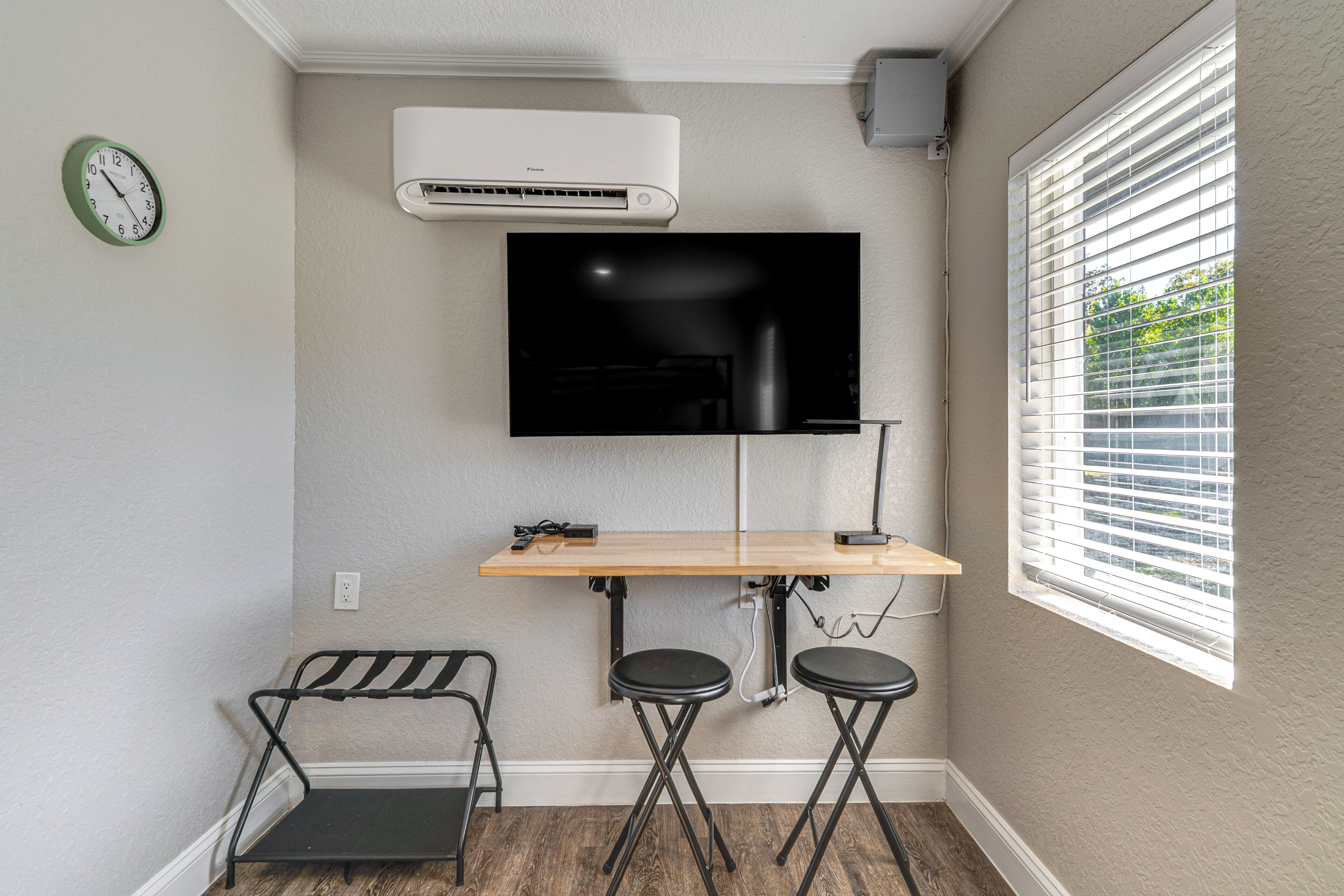 Apartment (0 Bedroom) | Interior