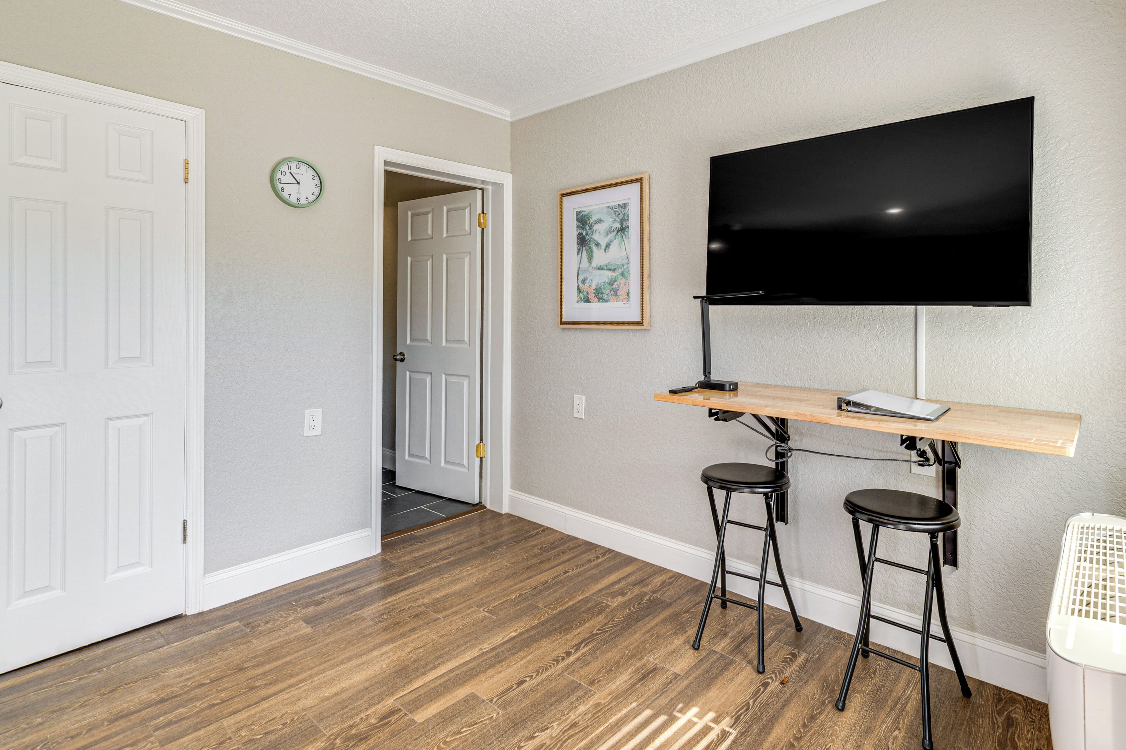 Apartment (0 Bedroom) | Interior