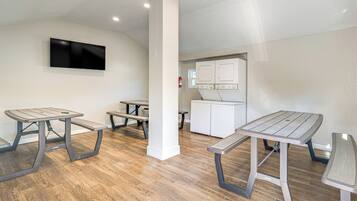 Apartemen (0 Bedroom) | Interior