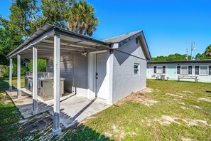Apartment (0 Bedroom) | Interior - Sleek Studio Bunk 2 Mi to Chassahowitzka River! (Homosassa)