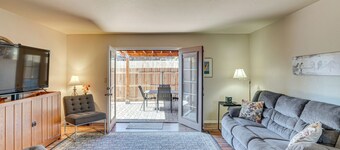 5 Mi to Dtwn: Tucson Townhome w/ Pool Access!