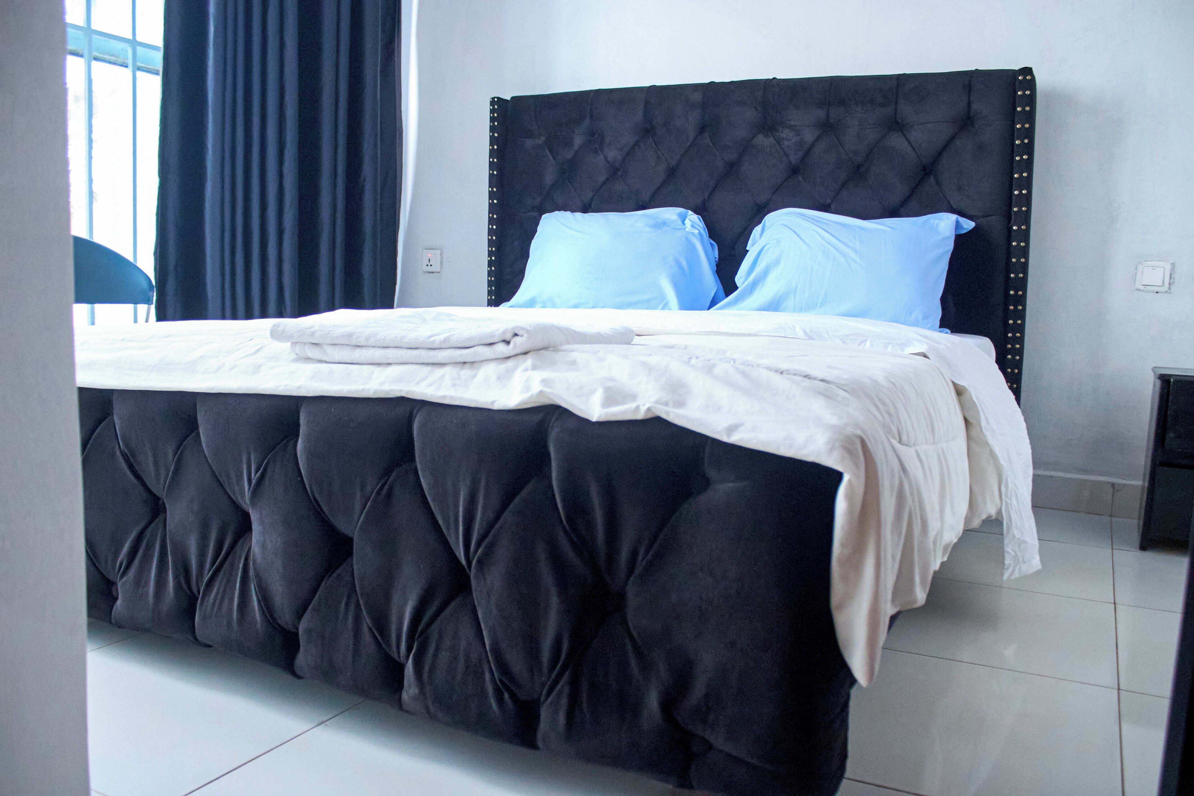 Desk, laptop workspace, free WiFi