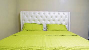 Deluxe Room, Balcony, Garden View | Desk, laptop workspace, free WiFi