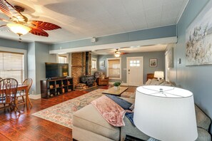 House (4 Bedrooms) | Interior