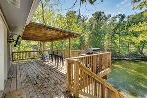 Interior - Lakefront Fun in Sunrise Beach! Pet-friendly Home! (Sunrise Beach)