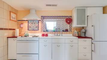 House (3 Bedrooms) | Front of property