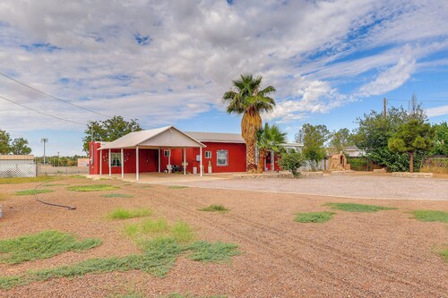 Walk Downtown: Authentic Adobe Home in Las Cruces!