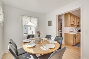 House (2 Bedrooms) | Interior - Easy I-80 Access! Newly Updated Mcdonald Home (McDonald)