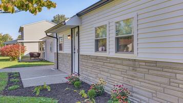 Rumah (2 Bedrooms) | Interior