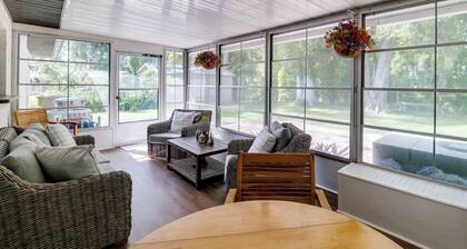 Bring Your Boat! Canal-front Tavares Home w/ Dock