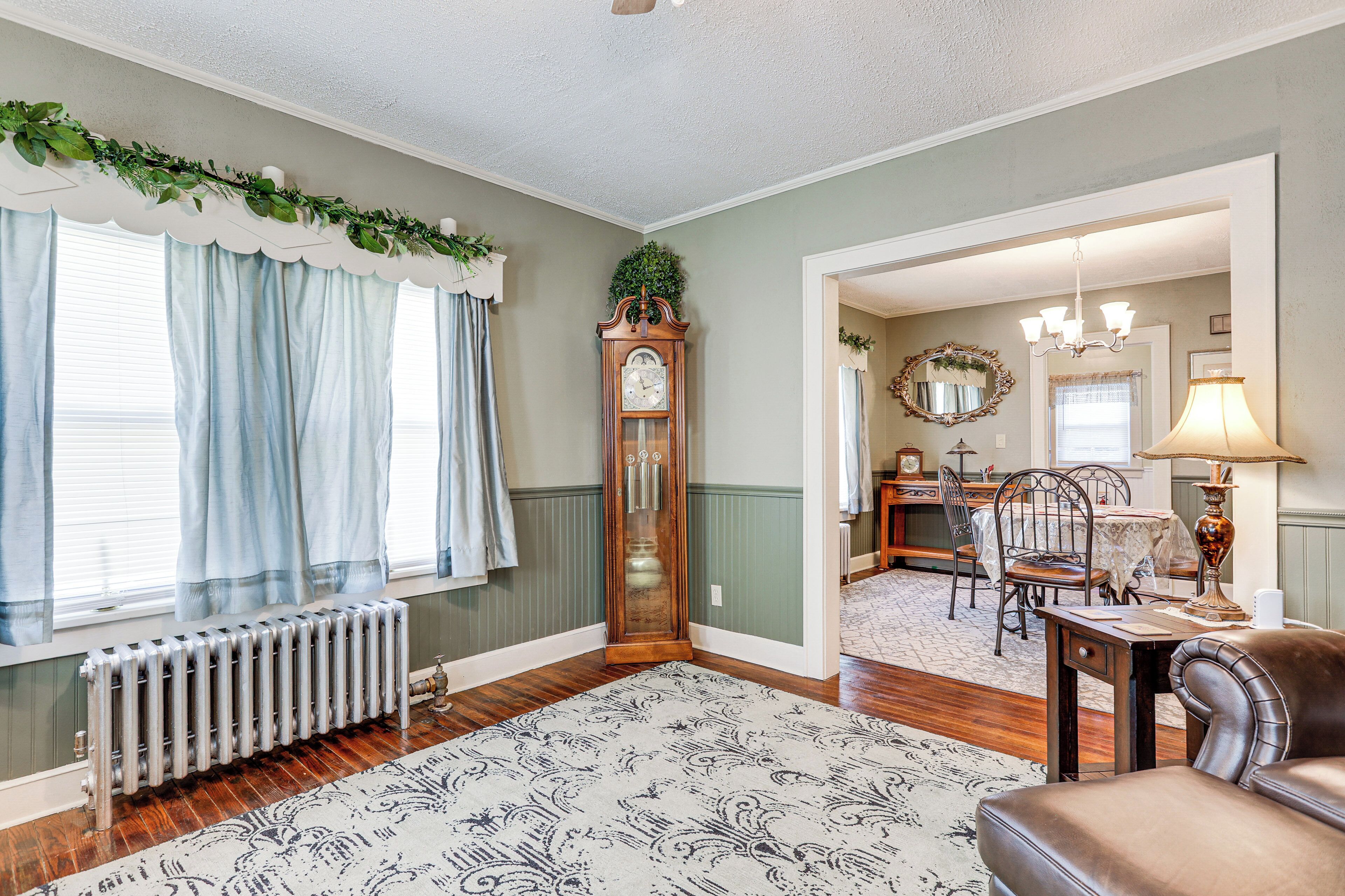 House (2 Bedrooms) | Interior