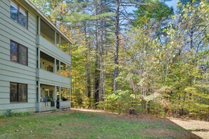 Apartment (2 Bedrooms) | Interior - White Mtn Adventure Base! Cozy Bartlett Condo (Bartlett)