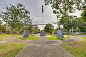 House (2 Bedrooms) | Interior - Steps to Downtown! Family Home in Historic Edenton (Edenton)
