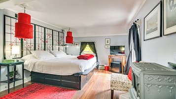 House (6 Bedrooms) | Interior