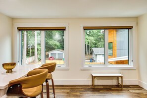 Apartment (1 Bedroom) | Interior