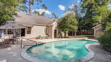 House (3 Bedrooms) | Front of property