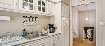 Family Home Near LIE & Blydenburgh Co Park