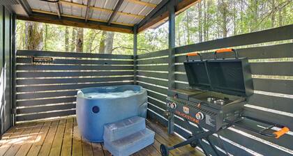 Private Hot Tub, Fire Pit! Pickwick Lake Escape