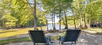Private Hot Tub, Fire Pit! Pickwick Lake Escape