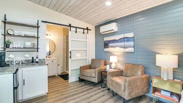 House (0 Bedroom) | Interior