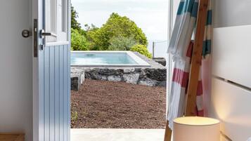 1 bedroom, desk, free WiFi, bed sheets