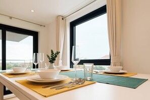 Dining - ExclusiveStay • Terrace • Entertainment Lounge • 1-8 • Opposite Piccadilly Line (Uxbridge)