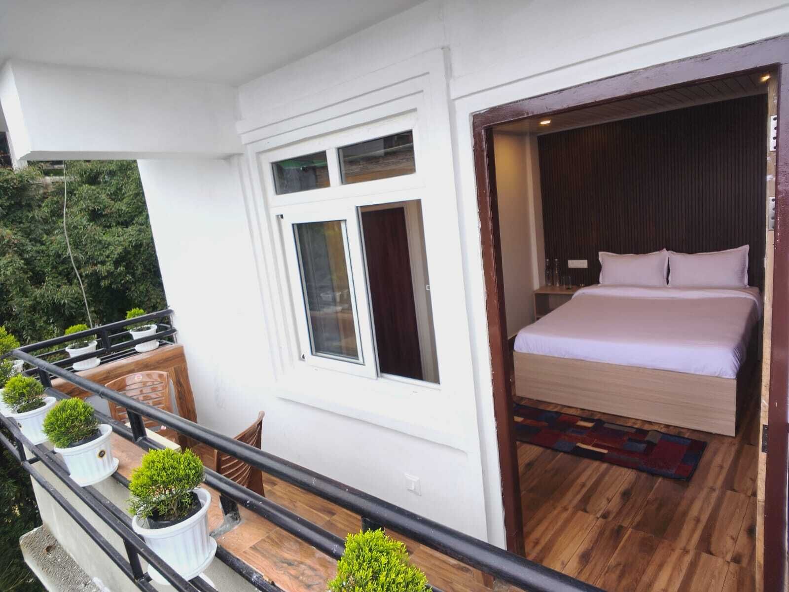 Habitación clásica doble, balcón, vistas a la colina | Balcón