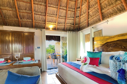 Luxury Studio with Private Terrace — Sunrise & Sunset Views Near the Beach