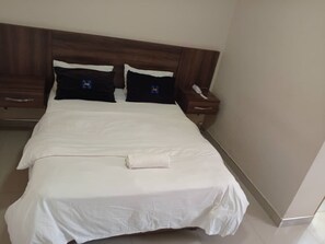 Deluxe Double Room, Patio, Courtyard View | In-room safe, desk, laptop workspace, soundproofing - North Stay Inn (Livingstone)
