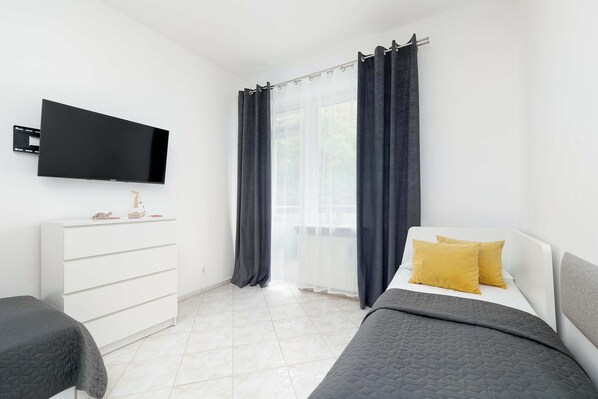 Bügeleisen/Bügelbrett, WLAN, Bettwäsche