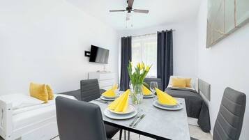 Bügeleisen/Bügelbrett, WLAN, Bettwäsche