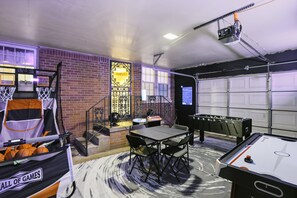 Casa, 3 habitaciones | Sala de juegos