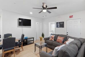 House, 4 Bedrooms | Living area | Smart TV, streaming services