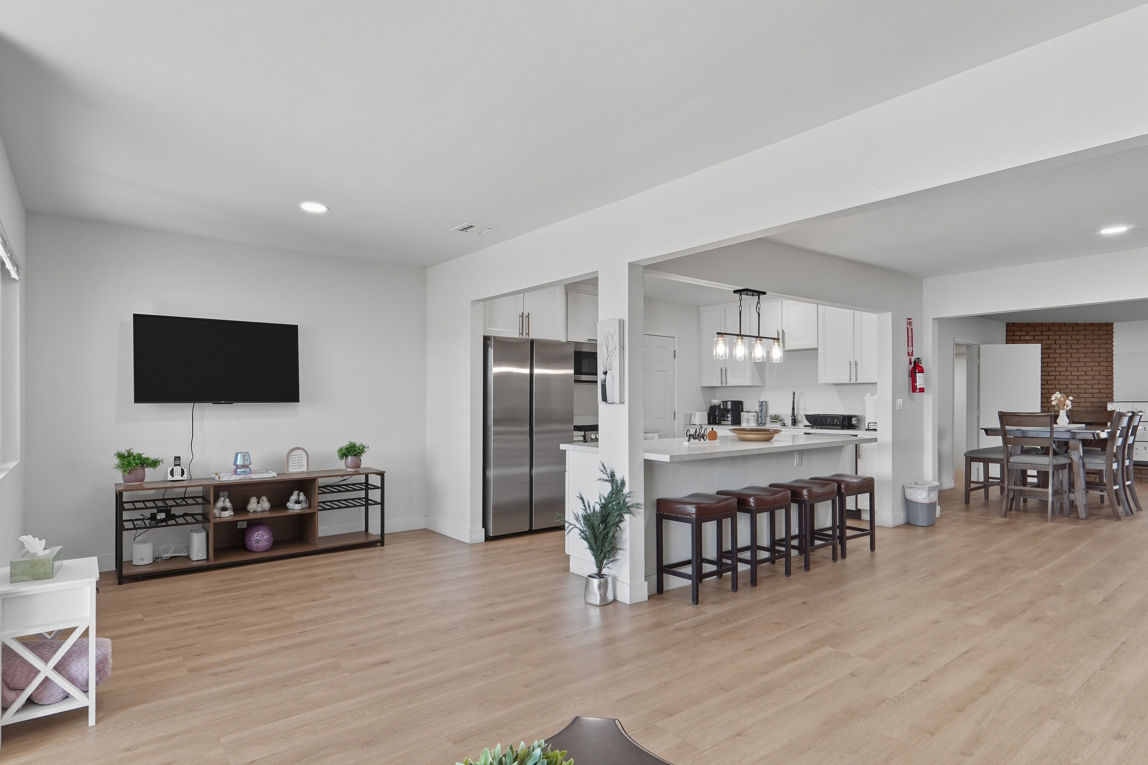 House, 4 Bedrooms | Private kitchen | Fridge, oven, coffee/tea maker, toaster