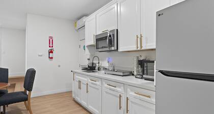 Relaxing Paradise Hills Retreat 4 Bedroom Home