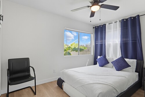 Cozy Paradise Hills Retreat 2 Bedroom Home