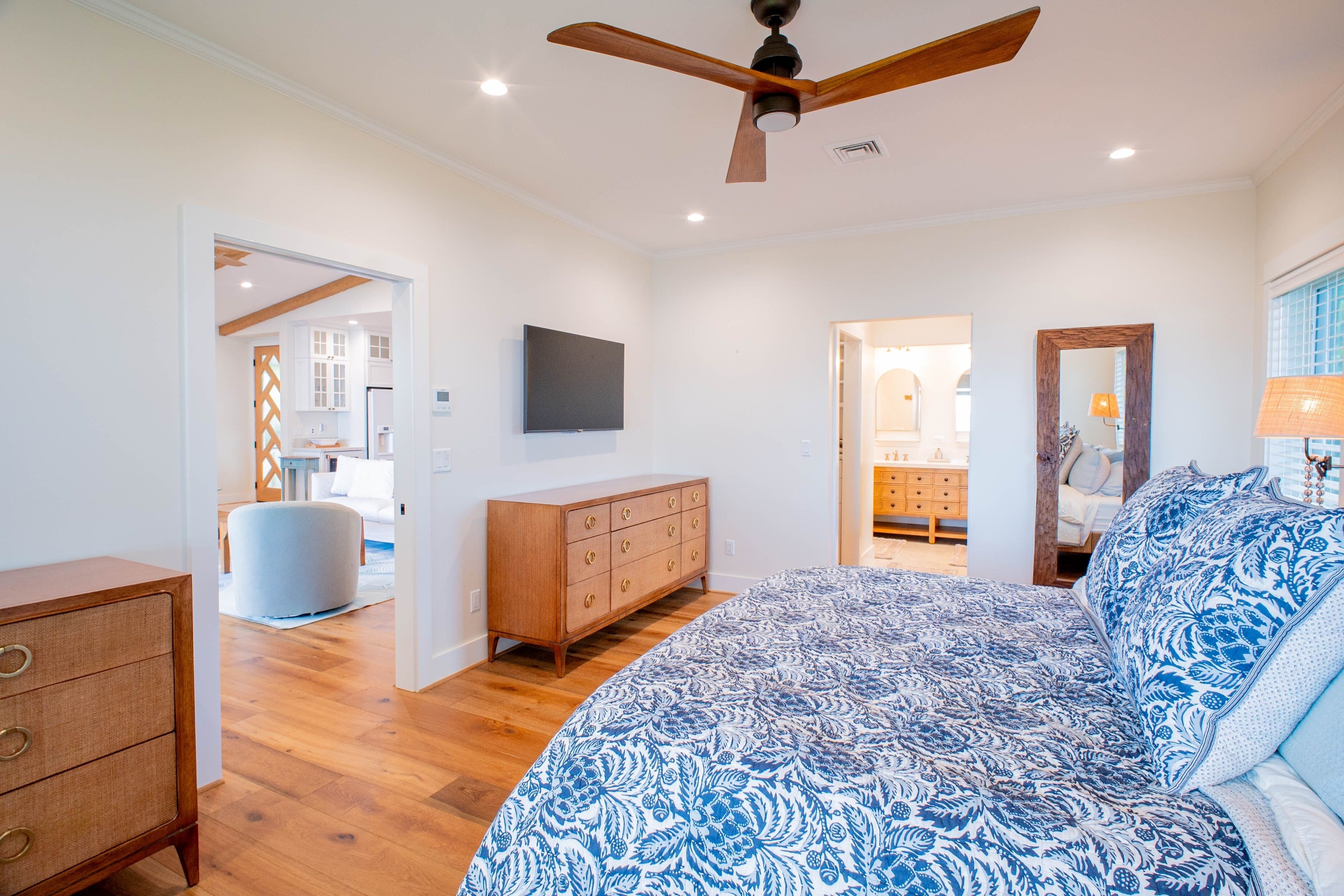 3 bedrooms, laptop workspace, iron/ironing board, free WiFi