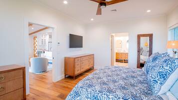 3 bedrooms, laptop workspace, iron/ironing board, free WiFi