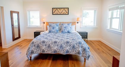 The Emerald Surf House I 3 Bedroom Home