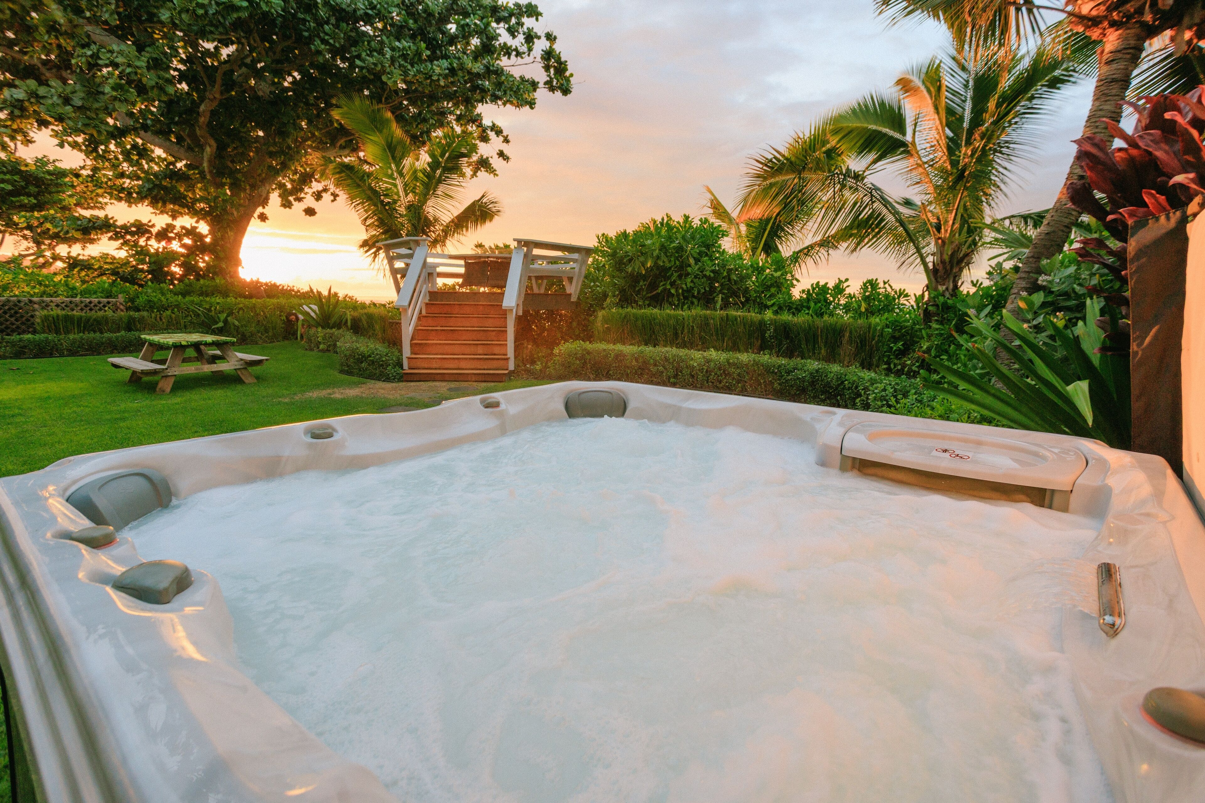 Outdoor spa tub