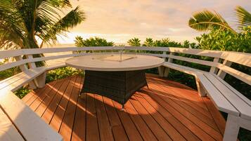 House, 3 Bedrooms | Terrace/patio
