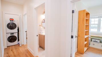 House, 3 Bedrooms | Interior