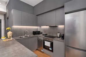Coffee/tea maker, fridge, microwave, oven - Radical Retreat - 2BR, Central Athens (Athina)