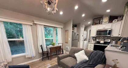 Tiny Home in the Woods with Lyre River access, near Olympic Park