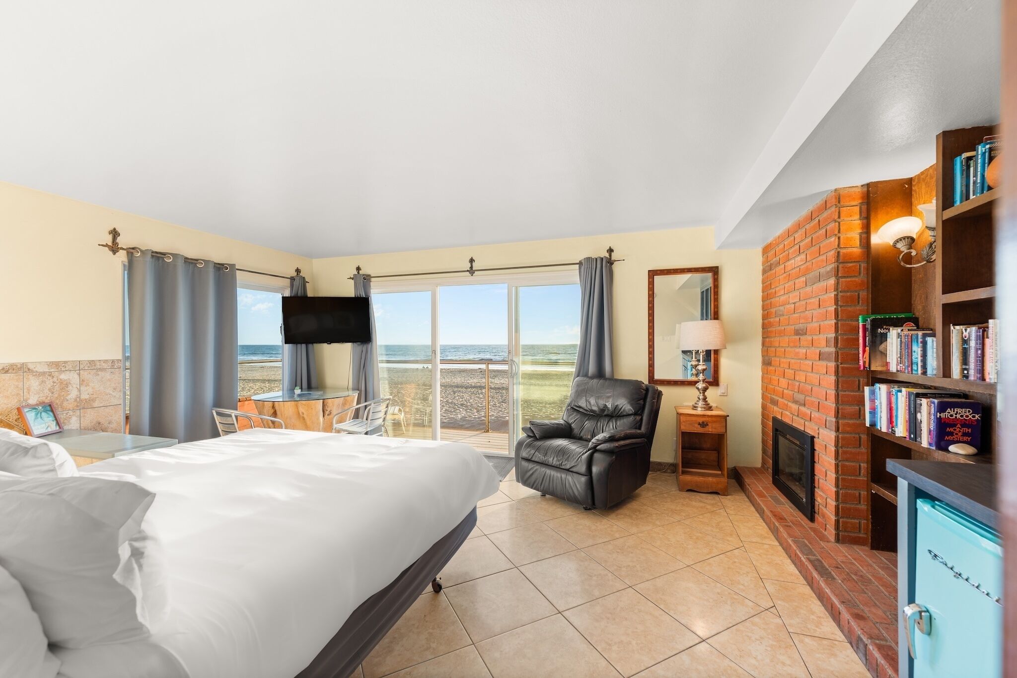 3 habitaciones, tabla de planchar con plancha y wifi gratis 