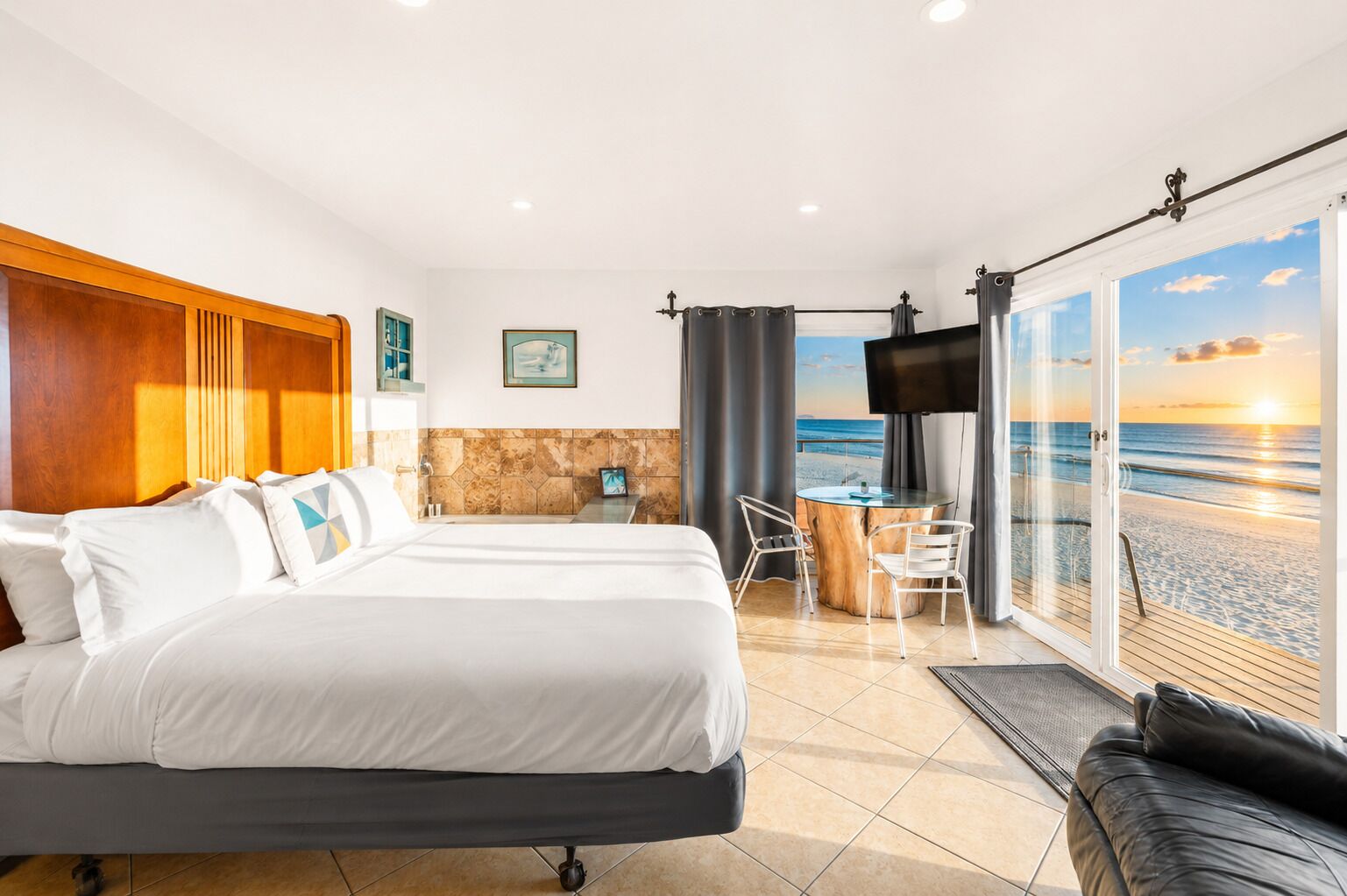25% Off Sept Wkdays Toes In Sand, Great 4 Families - Ventura