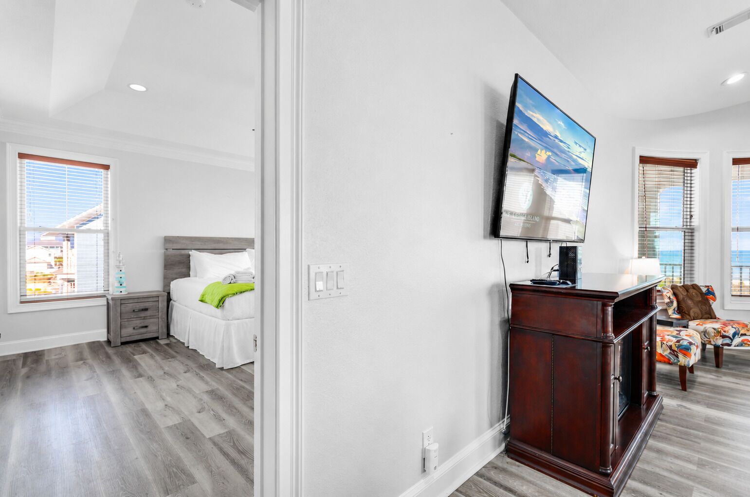5 bedrooms, free WiFi, bed sheets