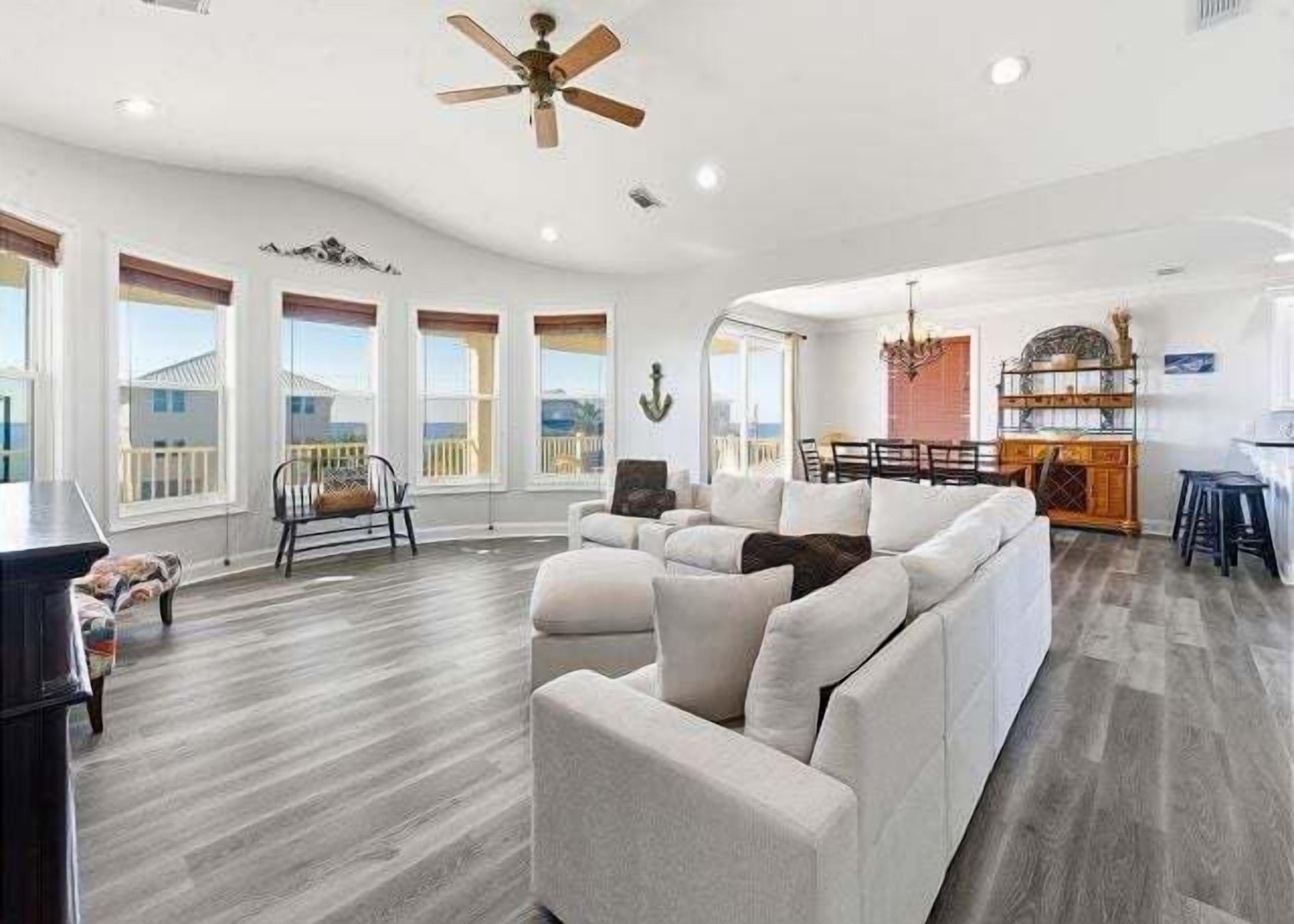 Smart TV, books, stereo